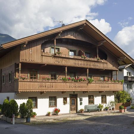Apartment In Top Location In Fuegen With Balcony Exterior photo